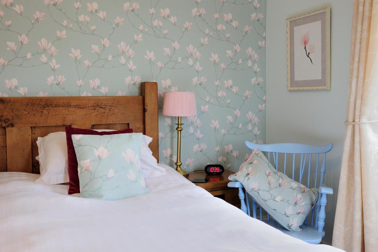 Sheriff Bed & Breakfast 4*
